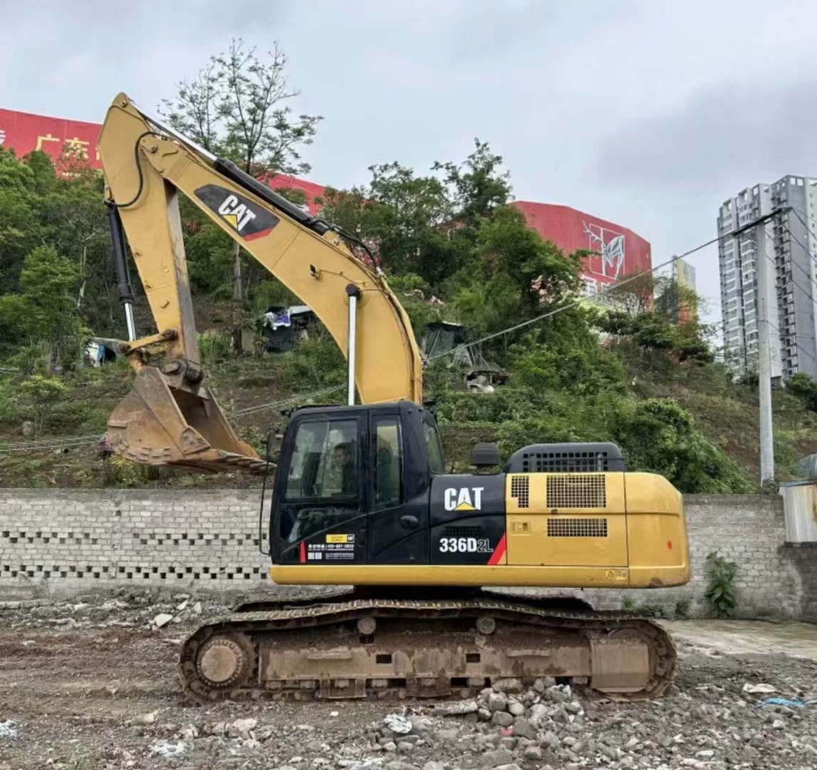 CAT336D