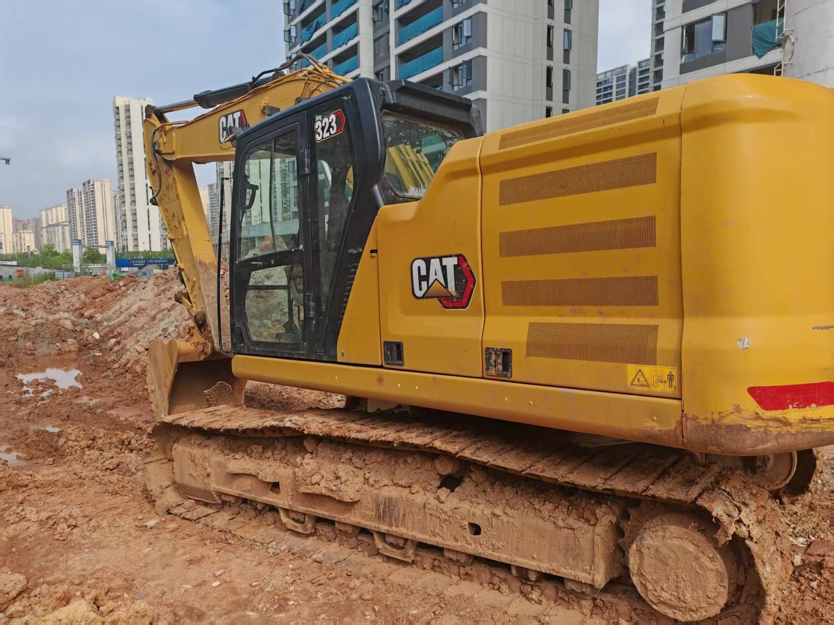CAT 320